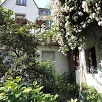 Daire Au-dessus Du Jardin Climatise *