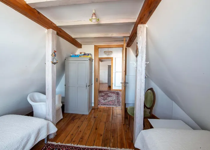 Apartment Au-dessus Du Jardin Climatise *