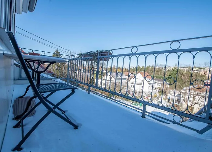 Au-dessus Du Jardin Climatise *