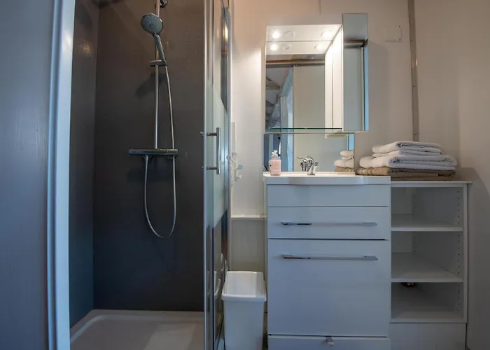 Au-dessus Du Jardin Climatise Apartment *